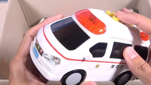 Машинки для детей. Распаковка коробки их машинок. Увлекательное видео.