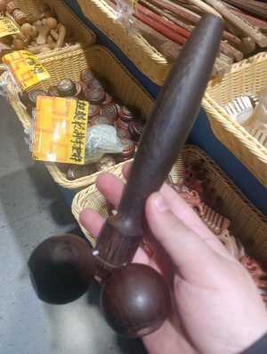 елисейка играет в Minecraft