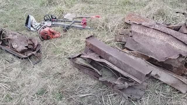 Металлокоп . Попилил , покопал и устал ))) , но 180 - 200 кг. накопал )