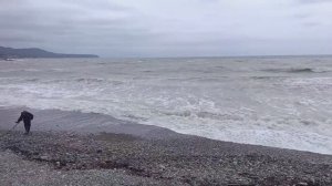 Небуг.Пляж.Апрель