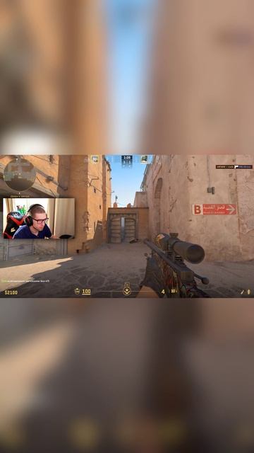 Спрятался маленький😁