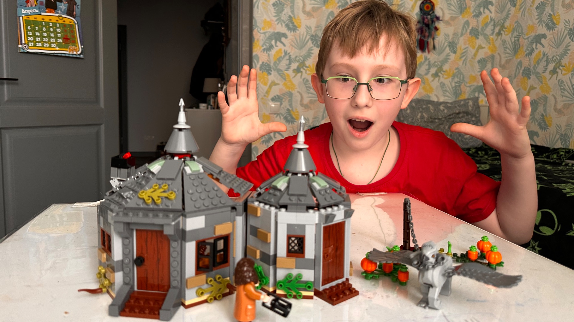 Обзор-сравнение аналога LEGO хижина Хагрида