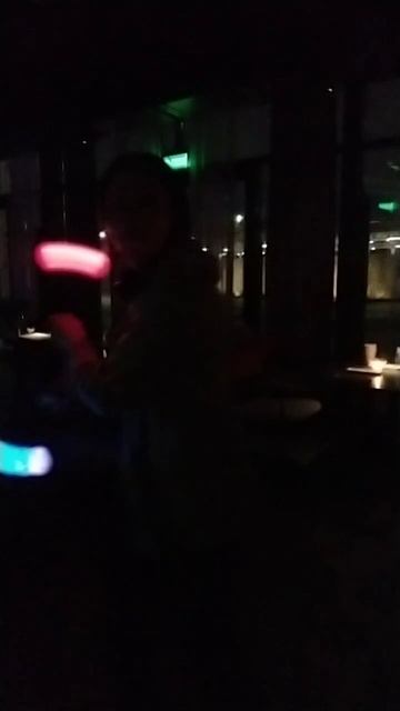 Первая часть: кручу в клубе Pods