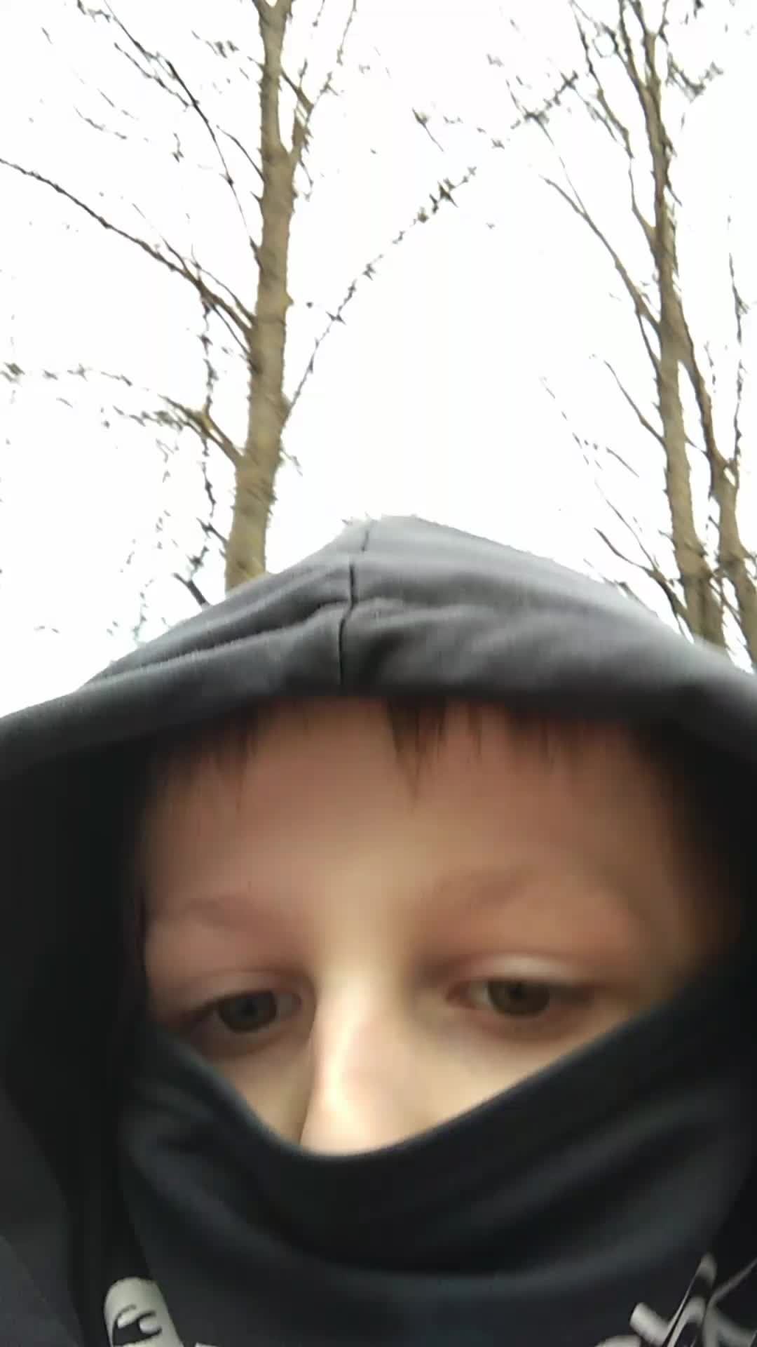 сходим с ума на улице вместе с листиком