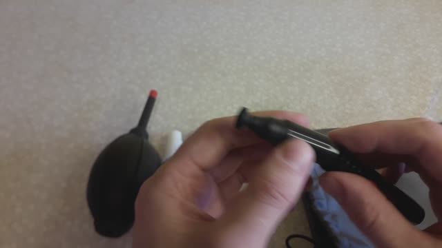 Набор для чистки обьктива видео, фото камер и смартфонов за копейки с озона.