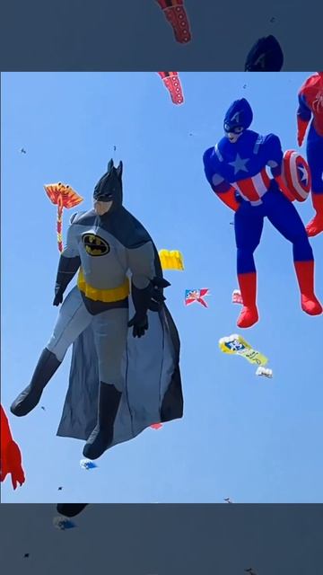 Один из крупнейших фестивалей воздушных змеев в мире прошёл в китайском городе Вэйфан.