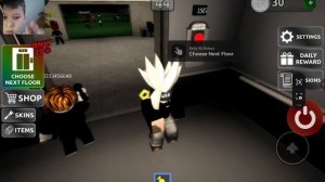 играю в страшную игру про лифт😱