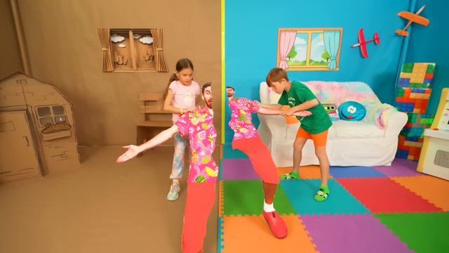 Настя и детский челлендж картонное против цветного