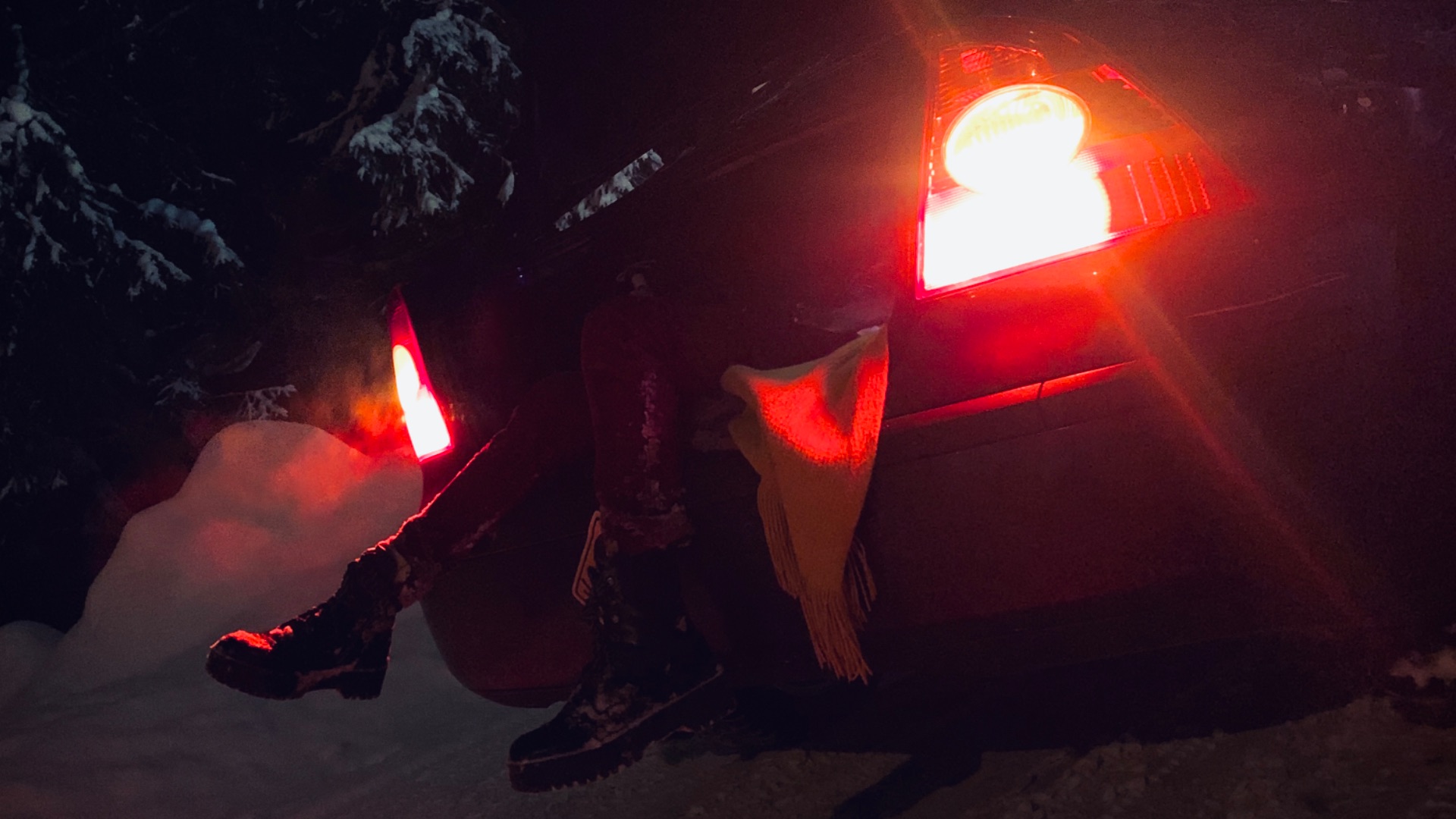 Some Lonesome — Девочка в беретке