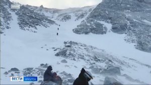 Еще двух погибших под лавиной туристов обнаружили на горе Мунку-Сардык