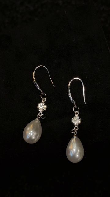 💎 Свадебная бижутерия — как подружка невесты: поддержит, добавит блеска и будет радоваться за тебя.