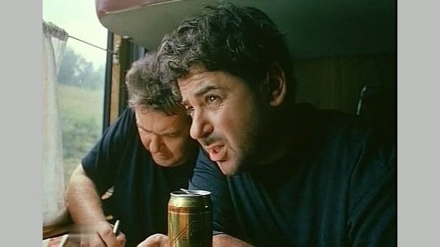 ДЯДЕНЬКИ, СНИМИТЕ С МЕНЯ НАРУЧНИКИ...