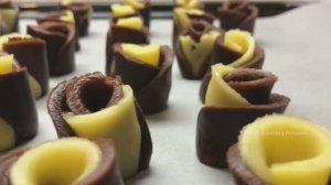 Красивое песочное печенье на праздничный стол.