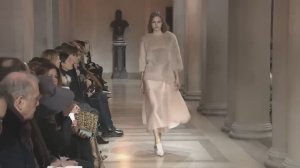 Показ коллекции Carolina Herrera осень-зима 2016-2017