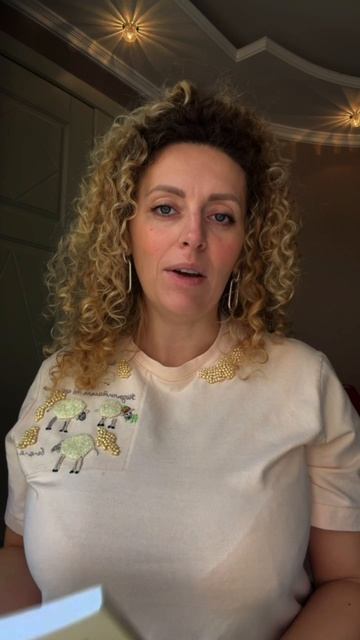 Если ты споришь сам с собой, то с кем на самом деле ты споришь? 🧐