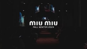Показ женской коллекции Miu Miu осень-зима 2024-2025