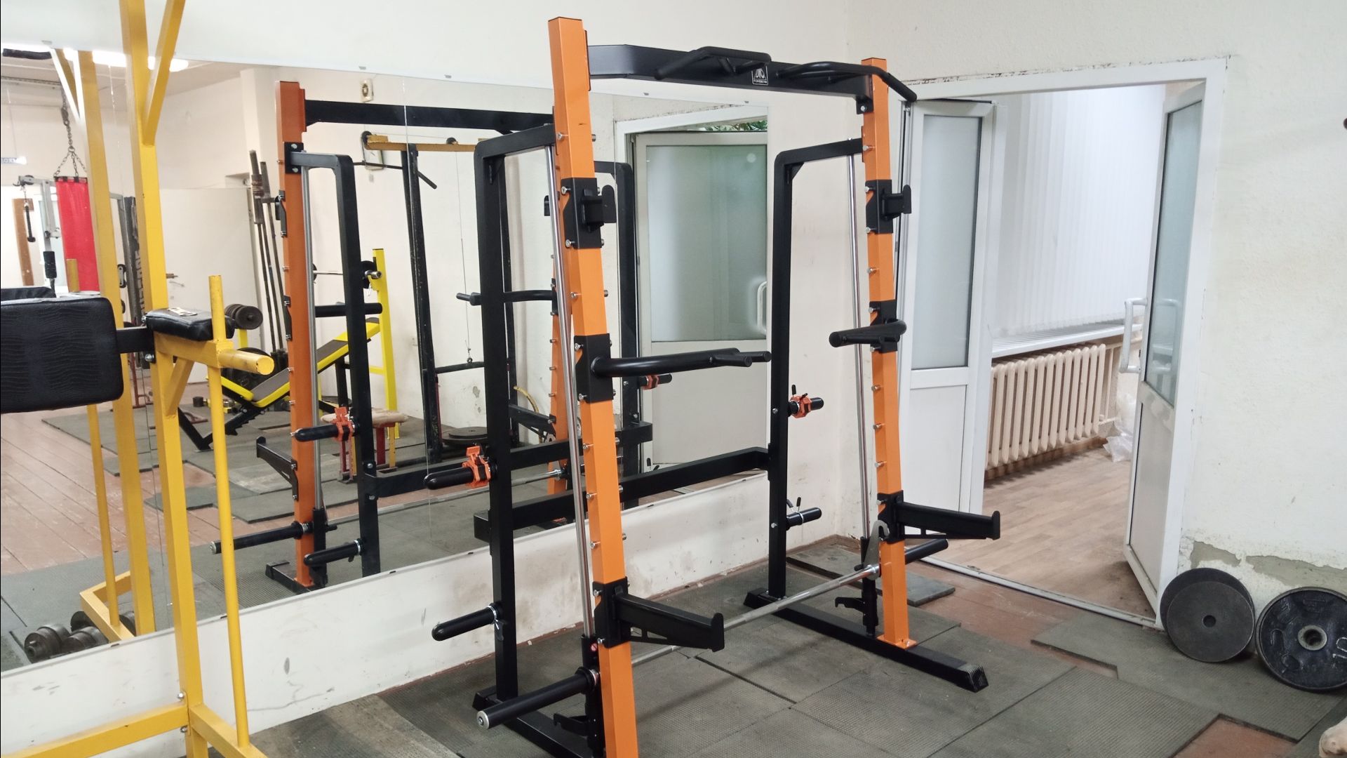 ОБЗОР машины Смита_силовой рамы_POWERGYM