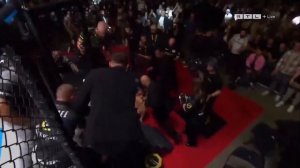 😄Вот такие концовки бывают в ММА...