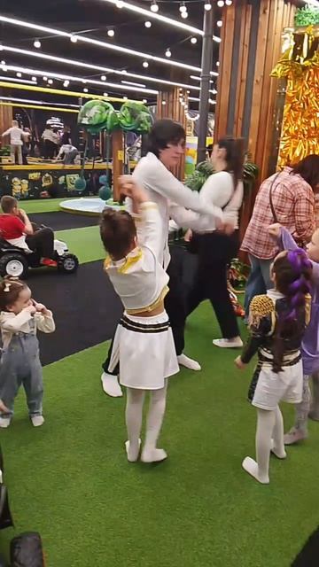 кей пой охотницы на демонов сценарий аниме вечеринки для аниматоров