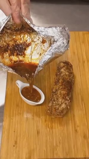 Свиная вырезка в сочном одеяле!