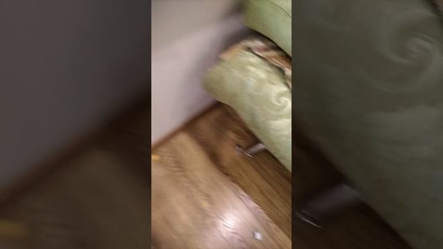 Дом с двумя этажами палкой из кубиков