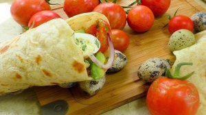 Летняя Закуска в Лаваше со Свежими Овощами