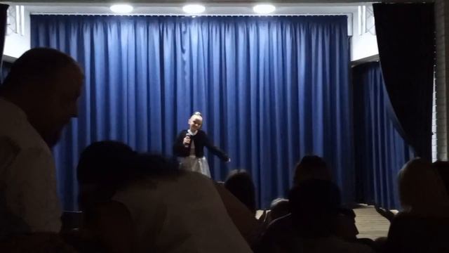 Я выступаю на сцене в 2025 году