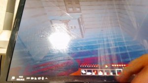 играю на компьютере в Minecraft