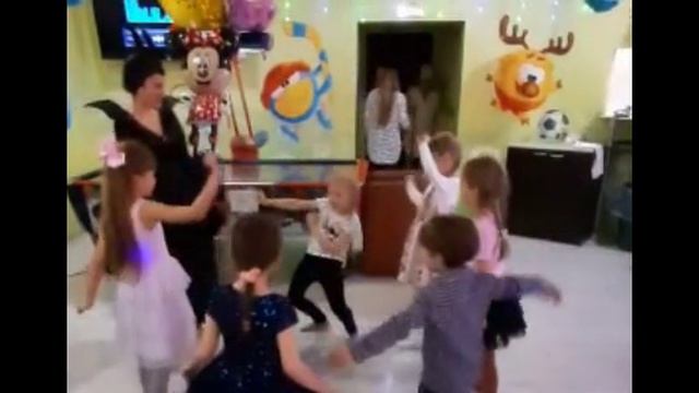 малефисента джуниор 2021год