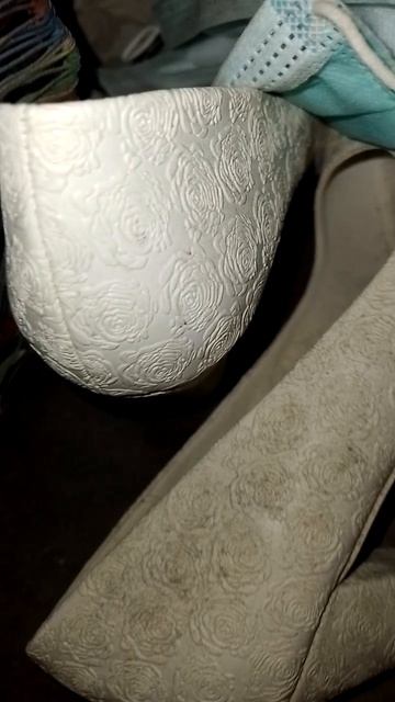 Сосед по коммуналке дрался со своей бывшей так, что к нам приезжала антитеррористическая бригада! ((