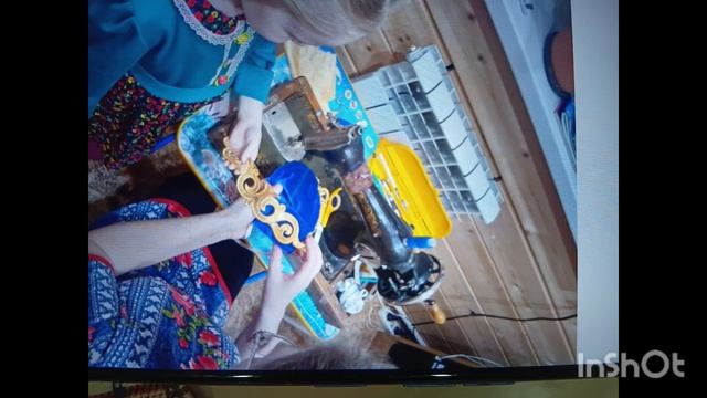 Моё рукоделие.поделки с канвой,сказачные герои с крючком,выпички.