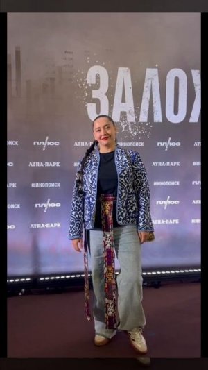 Только в РФ можно быть таджичкой -недопевичкой, засравшей страну и даже не получить иноагента