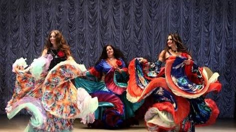 Танец Цыганочка она станует в стиле степ, на этот танец взглянем по другому, понравиться  он должен