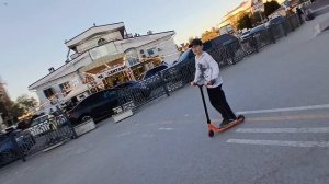 СКЕЙТ ПАРК АРТБУХТА/ТРЮКИ НА САМОКАТАХ