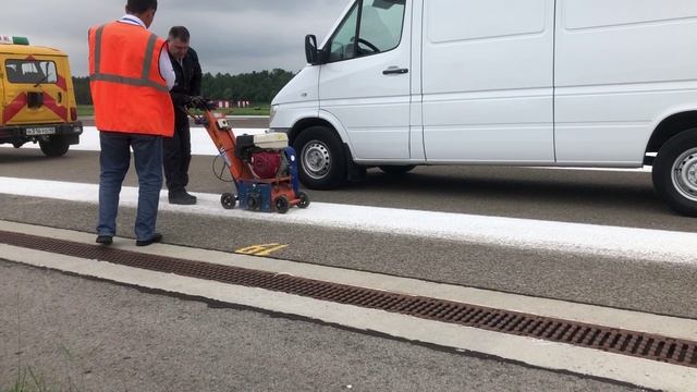 Демаркировка двухслойной термопластиковой разметки на МКАД, LATOKHO DM 300 G [архив 2020 г.]