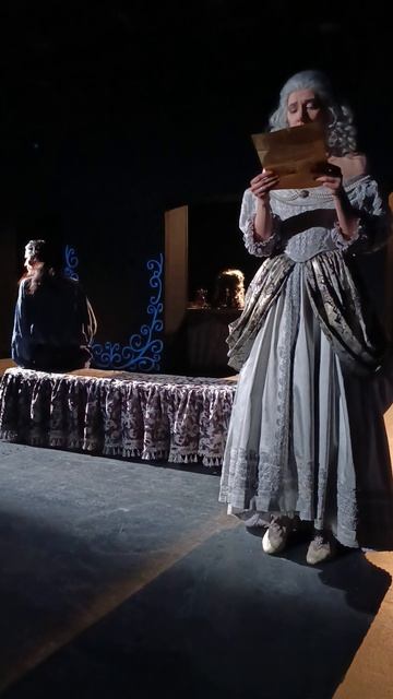 Люблю костюмы той эпохи 😍👍