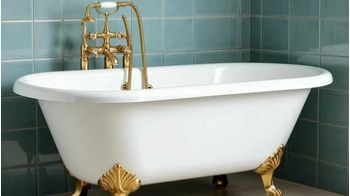 Меняем бордюр для ванной.