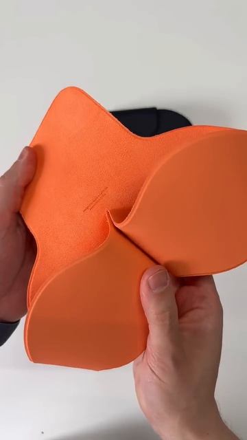 Копия AirPods, которую продают как оригинал