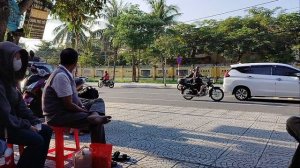 Сидим,а мимо похоронная процессия едет!