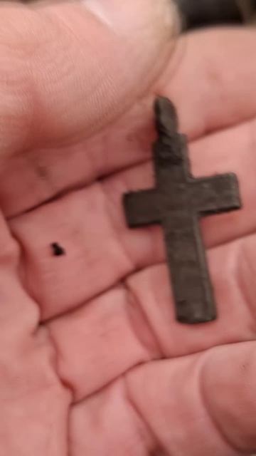 ДРЕВНИЙ нательный крестик ПОРАДОВАЛ!