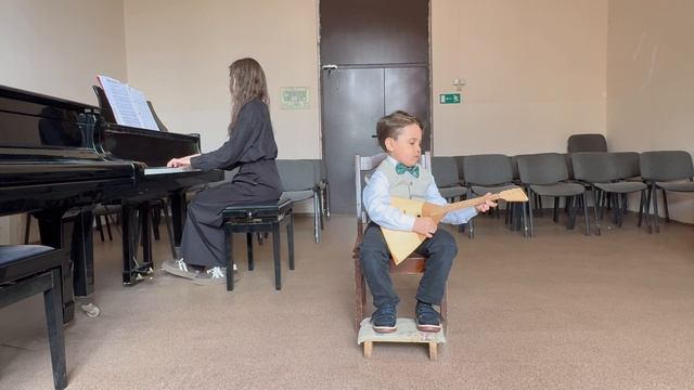 Е. Дербенко «Бесконечный вальс» Грачев Михаил 7 лет