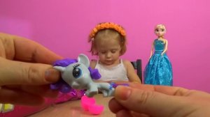 Огромный сюрприз! Видео про игрушки для детей