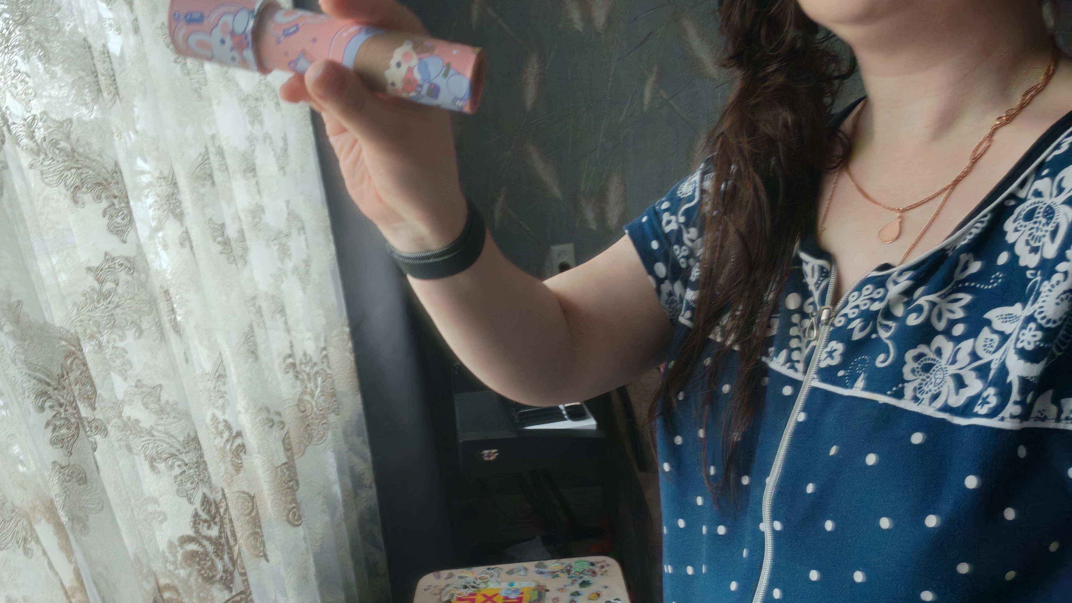 высоко сижу, далеко гляжу в деревне