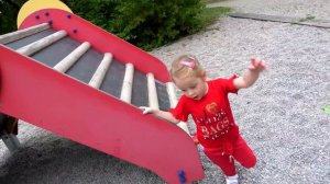 Спасение Игрушки на детской площадке в Мюнхене