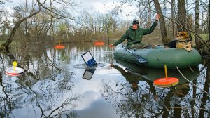 ВОТ ЭТО РЫБАЛКА! УТОПИЛ ТЕЛЕФОН!  ЩУКА УТАСКИВАЕТ КРУЖКИ В ДЕБРИ.