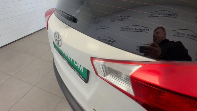 Видеопрезентация автомобиля Toyota RAV4 IV (XA40), 2014