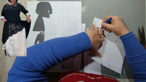 Моделирование. Стильное купонное платье со вставкой. Выкройка № 2050.