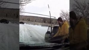 У него на затылке глаз, по-любому