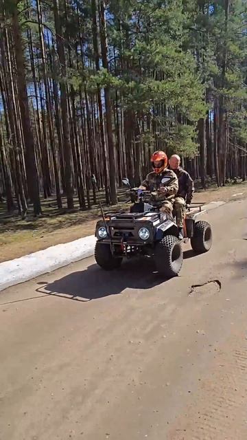 Двухместный квадроцикл для хозяйства