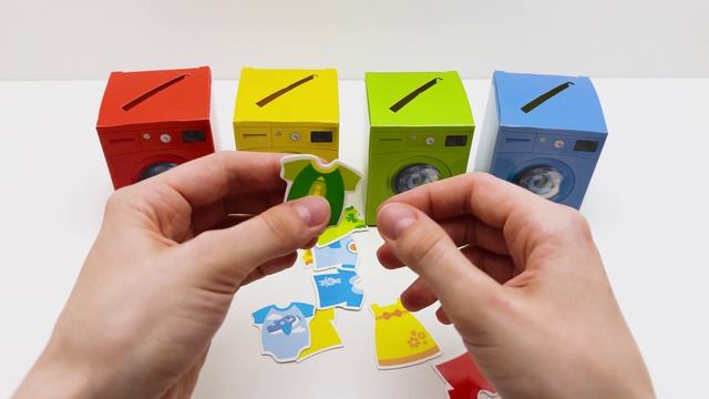 Сортируем одежду по цветам | Учим цвета | Развивающее видео для детей